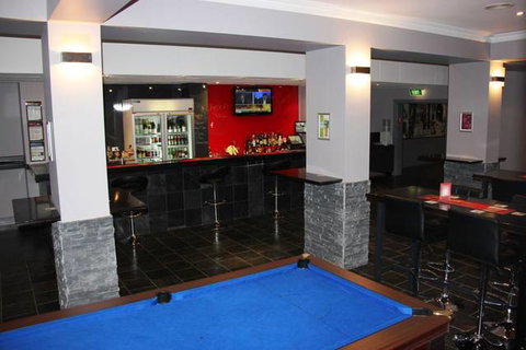 Sunshine Motor Inn - New Castle Holiday 13