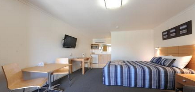 Tea House Motor Inn And Apartments - New Castle Holiday 3