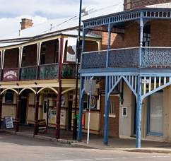 Ten Dollar Town Motel - New Castle Holiday 1