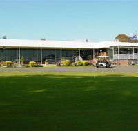 Tenterfield Golf Club and Fairways Lodge - New Castle Holiday
