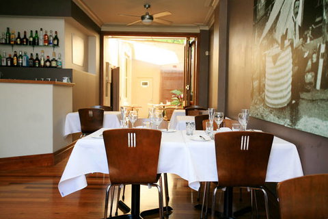 The Bank Guesthouse - New Castle Holiday 9