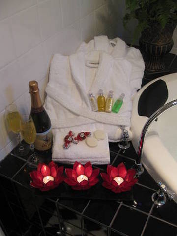 The Gatsby - New Castle Holiday 3