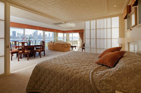 The Peninsula - Riverside Serviced Apartments - New Castle Holiday 7