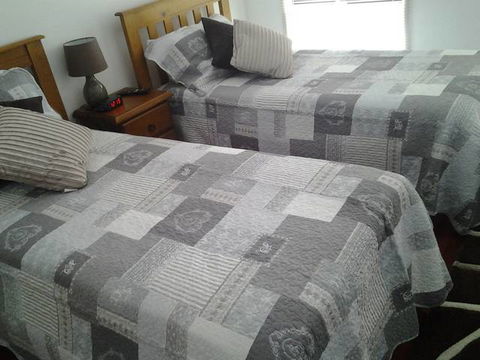 The Pommy Tree Bed & Breakfast - New Castle Holiday 1