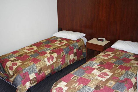 Trinity - New Castle Holiday 8