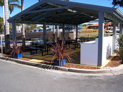 Tuncurry Beach Motel - New Castle Holiday 4