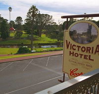 Victoria Hotel - New Castle Holiday