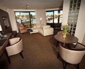 Pier 21 Apartment Hotel - New Castle Holiday 0