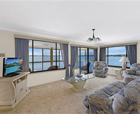 Waterfront Paradise - New Castle Holiday 6