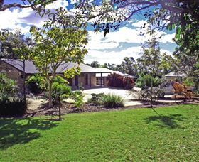 Emeraldene Inn And Eco-Lodge - New Castle Holiday 1