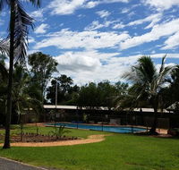 Farmgate Backpackers - New Castle Holiday