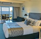 Amooran Oceanside Apartments and Motel - New Castle Holiday