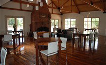 Mungo Lodge Tours And Accommodation - New Castle Holiday 3