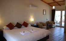 Mungo Lodge Tours And Accommodation - New Castle Holiday 2