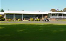 Tenterfield Golf Club And Fairways Lodge - Tenterfield - New Castle Holiday 3