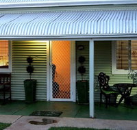 Unique Outback Cottages Hebbard Cottage - New Castle Holiday