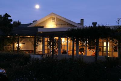 Holmwood Guest House - New Castle Holiday 8