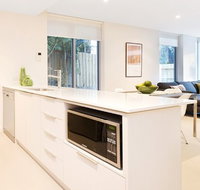 Best Western The Tudor Box Hill - New Castle Holiday