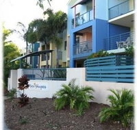 Seashapes Holiday Apartments - New Castle Holiday