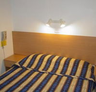 Tally Ho Motor Inn - New Castle Holiday
