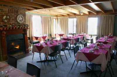 Sky Rider Motor Inn - New Castle Holiday 1