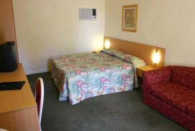 Sky Rider Motor Inn - New Castle Holiday 3