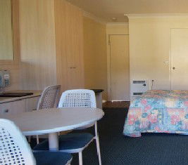 Zig Zag Motel - New Castle Holiday 1