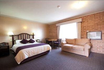 Blue Gum Motor Inn - New Castle Holiday 3