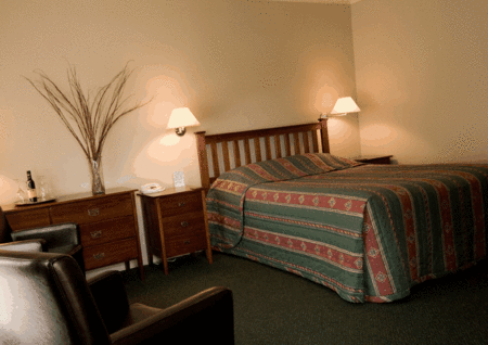 Ringwood Lake Inn - New Castle Holiday 1