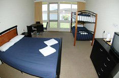 Lake Jindabyne Hotel Motel - New Castle Holiday 0