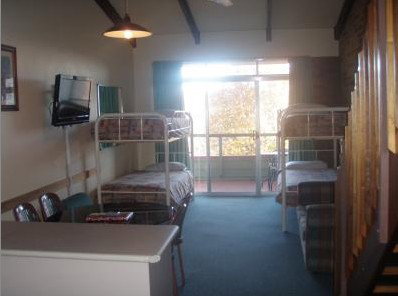 Alpine Gables Motel - New Castle Holiday 3