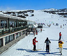 Smiggins Hotel And Chalet Apartments - New Castle Holiday 4