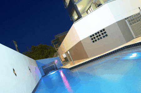 La Vida On Anzac - New Castle Holiday 1