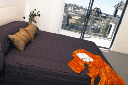 La Vida On Anzac - New Castle Holiday 5