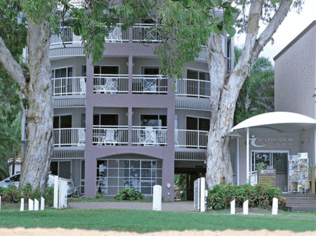 Coral Horizons Beachfront Apartments - New Castle Holiday