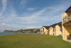 Lennox Head Beachfront Apartments - New Castle Holiday 2
