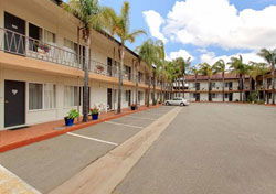 Econolodge Griffith Motor Inn - New Castle Holiday 2
