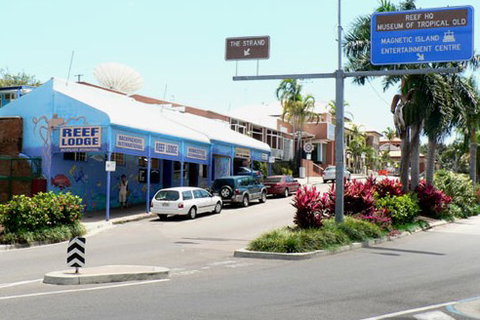 Reef Lodge Backpackers - New Castle Holiday 0