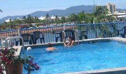 Adventurers Backpacker Resort - New Castle Holiday 0