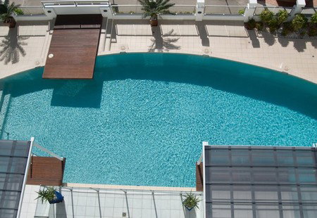 Waters Edge Apartments Cairns - New Castle Holiday 2