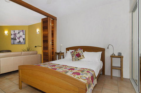 Byron Quarter - New Castle Holiday 2