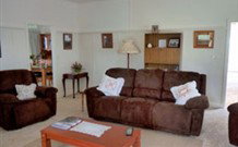 Brushgrove - New Castle Holiday 1