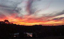 Amazing Country Escapes - Lakeview Luxury Cabins - New Castle Holiday 6