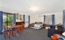 Ambleside Bed And Breakfast Cabins - New Castle Holiday 0