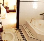 Petersons Guesthouse - New Castle Holiday