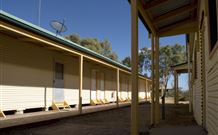 Klingys Place Outback Accommodation - New Castle Holiday 0