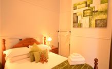 Fabulous Location - New Castle Holiday 1
