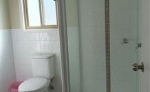 Silverpoint Accommodation - New Castle Holiday 6