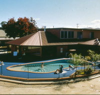 Albury-Wodonga YHA - New Castle Holiday
