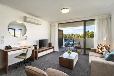 Quest Kelvin Grove - New Castle Holiday 1